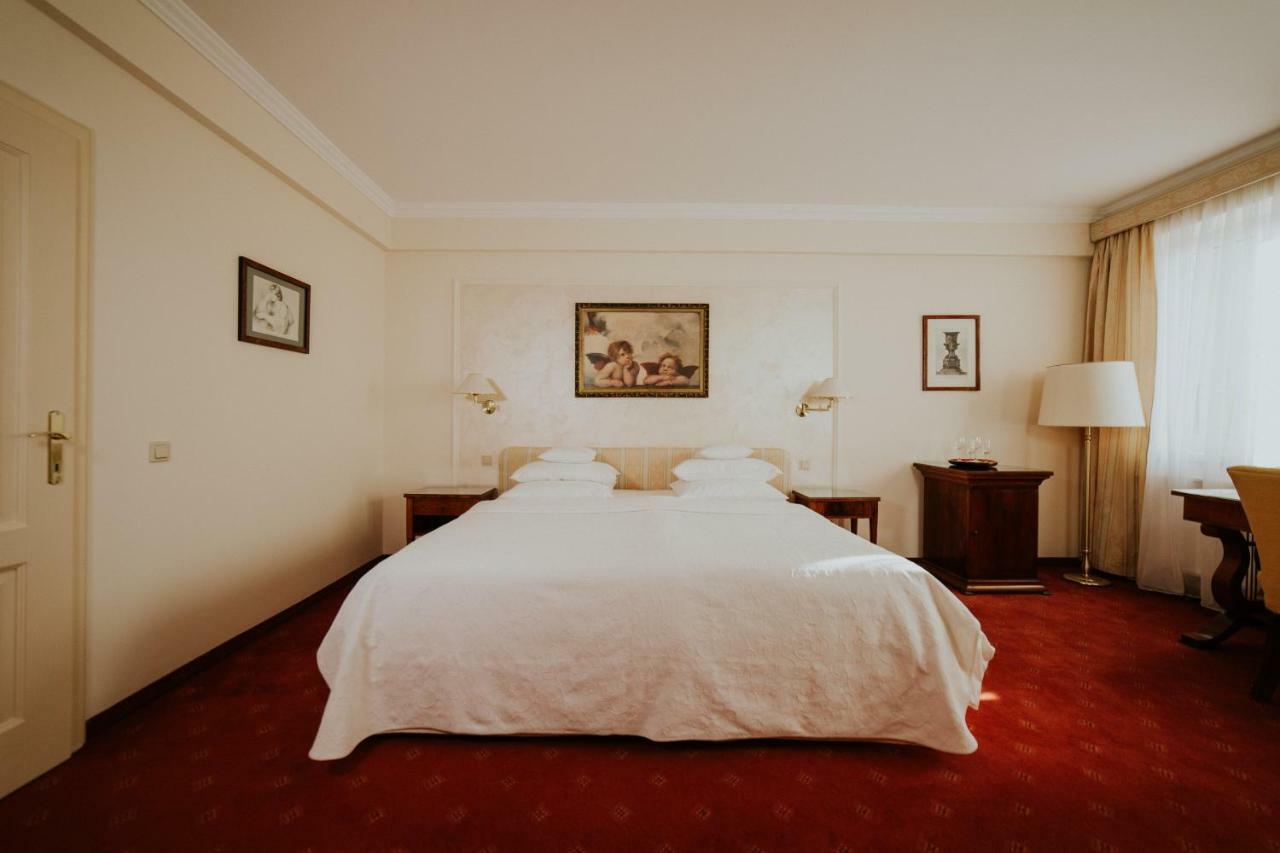 Hotel La Residenza Тимишоара Экстерьер фото
