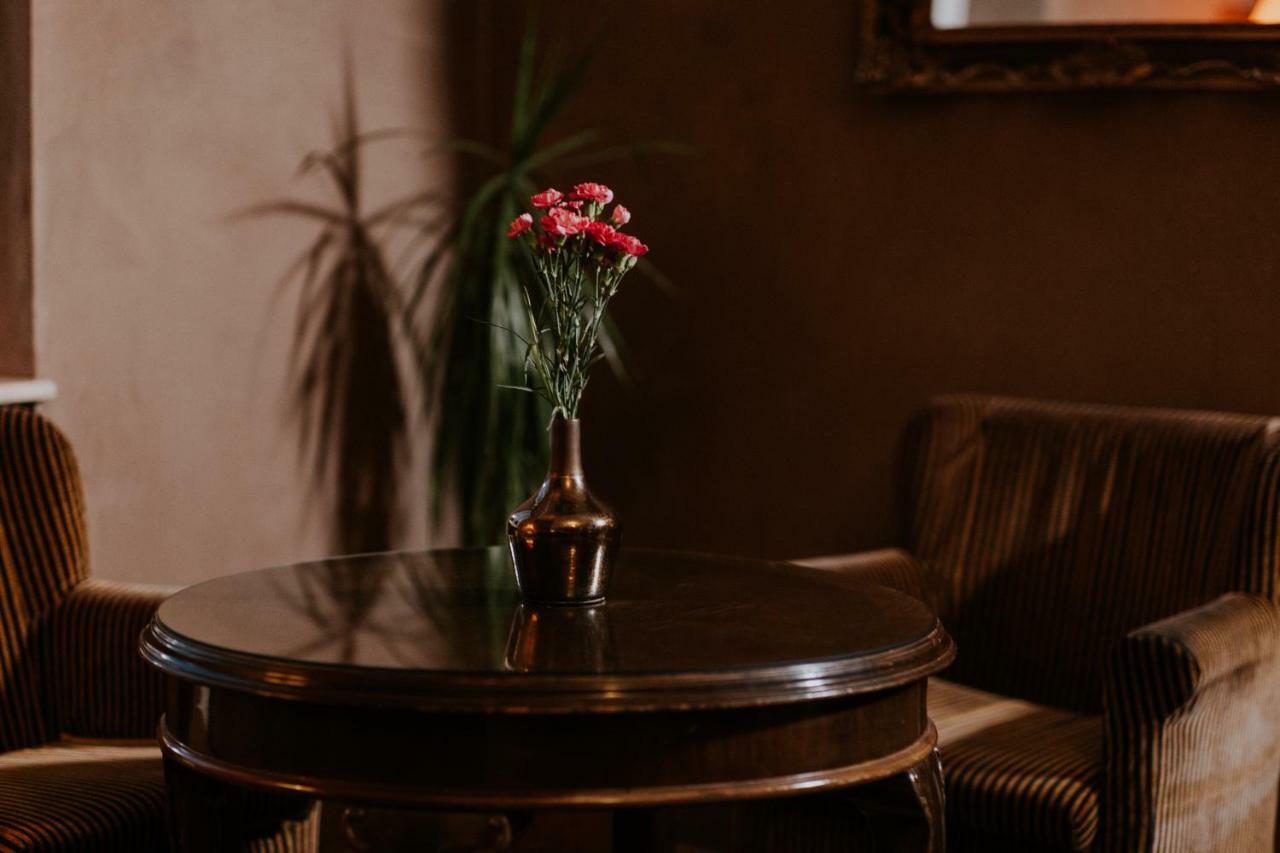 Hotel La Residenza Тимишоара Экстерьер фото