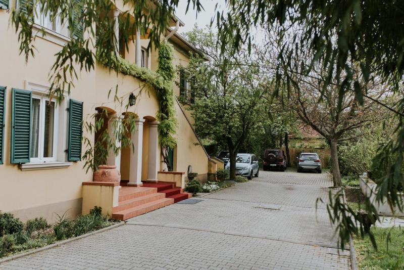 Hotel La Residenza Тимишоара Экстерьер фото