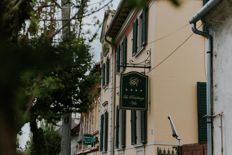 Hotel La Residenza Тимишоара Экстерьер фото